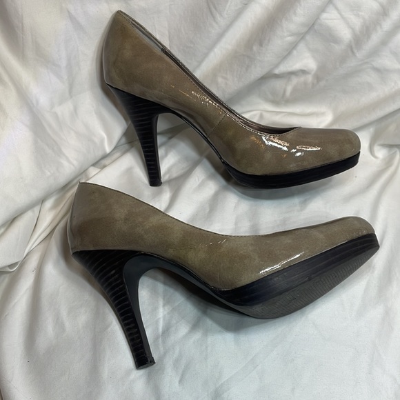Alfani l ‘Maddy’ Round Toe Pumps Size 8M - Picture 3 of 8